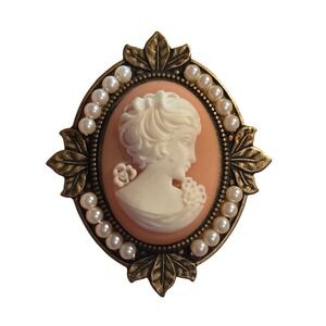Vintage Pink Cameo Brooch Faux Pearl Gold Leaf Motif Bridgerton Regency Style 2"